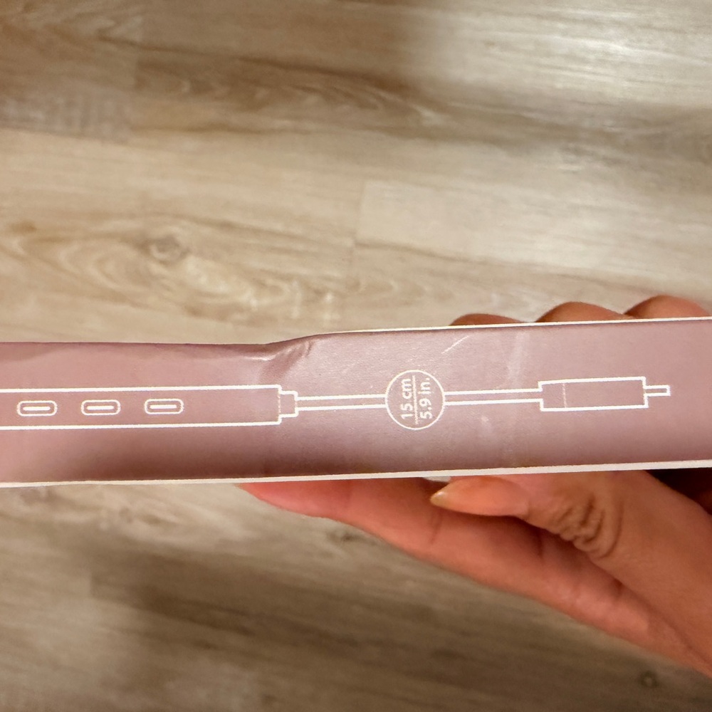 j5create USB-C Hub - Picture 4 of 5